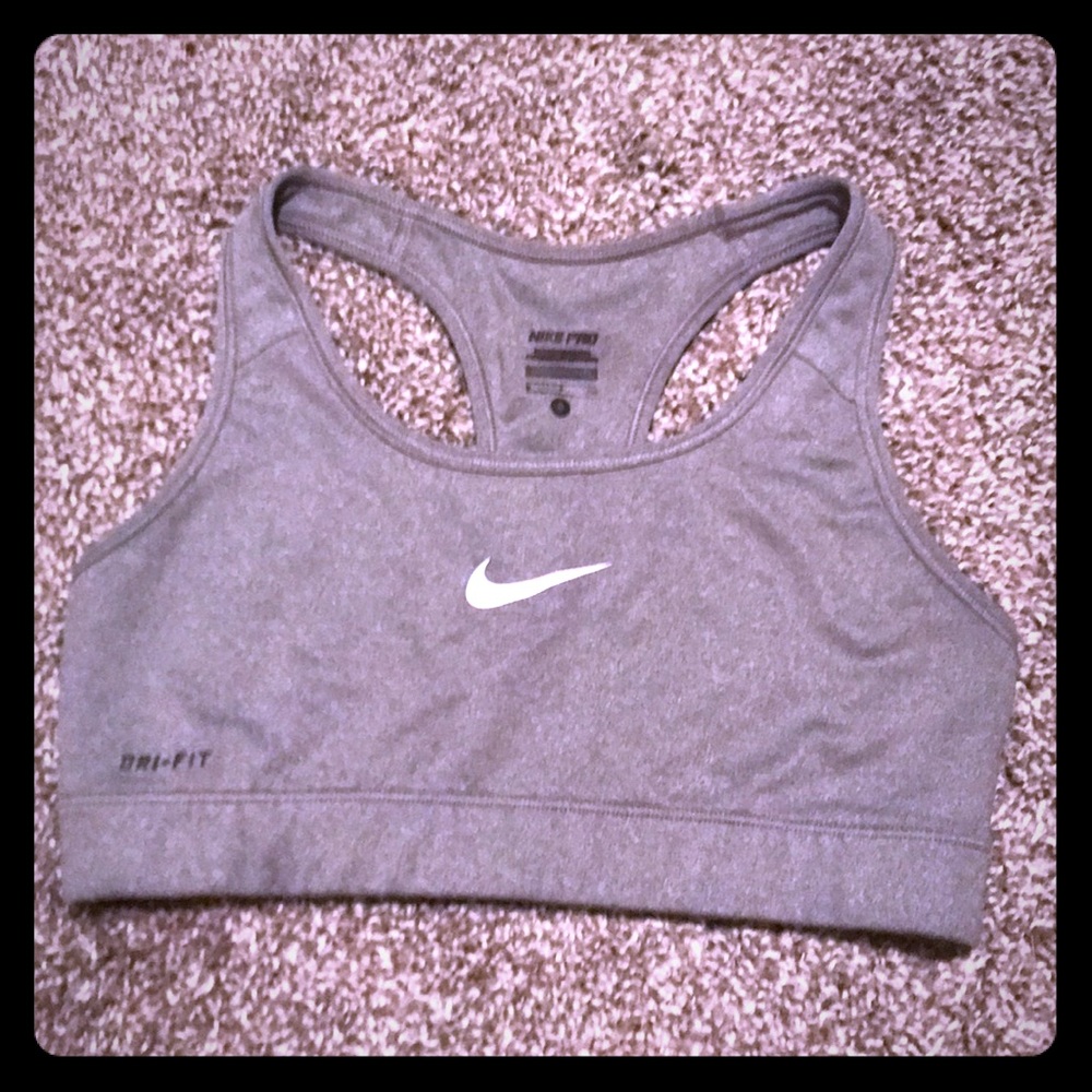 Grey nike sportsbra